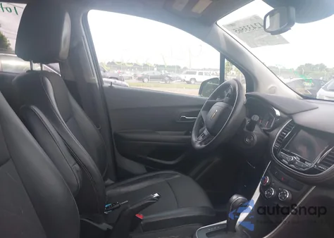 2021 Chevrolet Trax Awd Lt from USA, damaged, VIN KL7CJPSM5MB374551